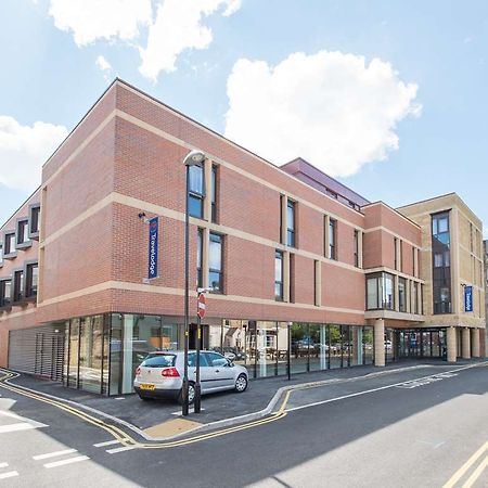 Travelodge Harrogate West Park Exterior photo