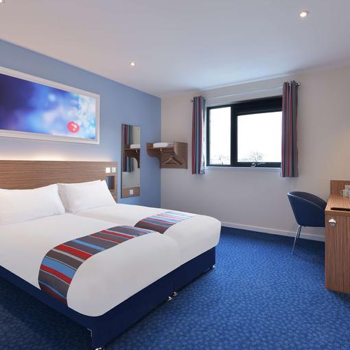 Travelodge Harrogate West Park Exterior photo