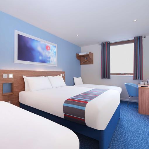 Travelodge Harrogate West Park Exterior photo