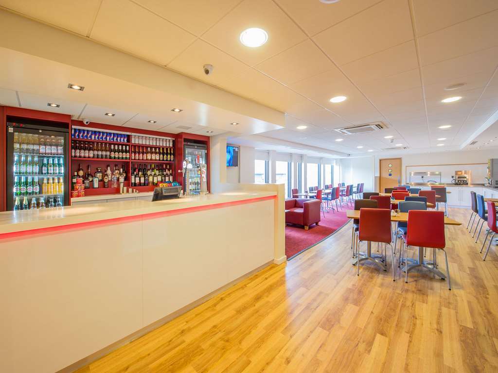 Travelodge Harrogate West Park Restaurant photo