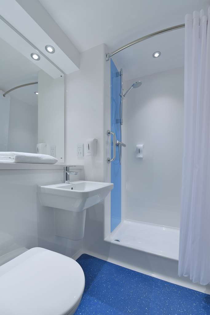 Travelodge Harrogate West Park Room photo